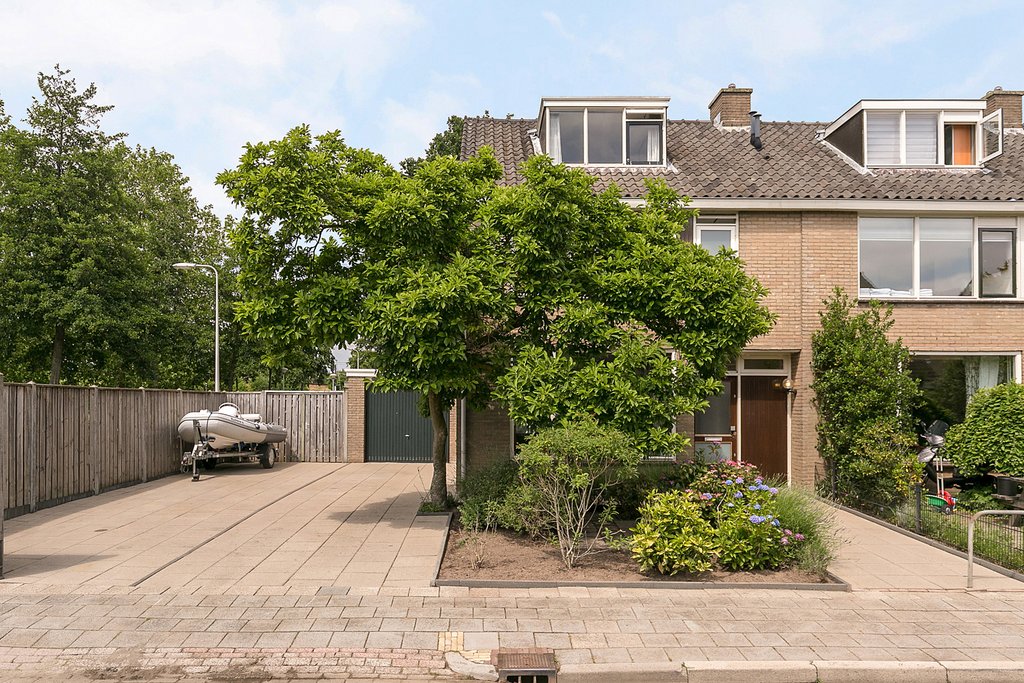 WG100499-6333-79398839