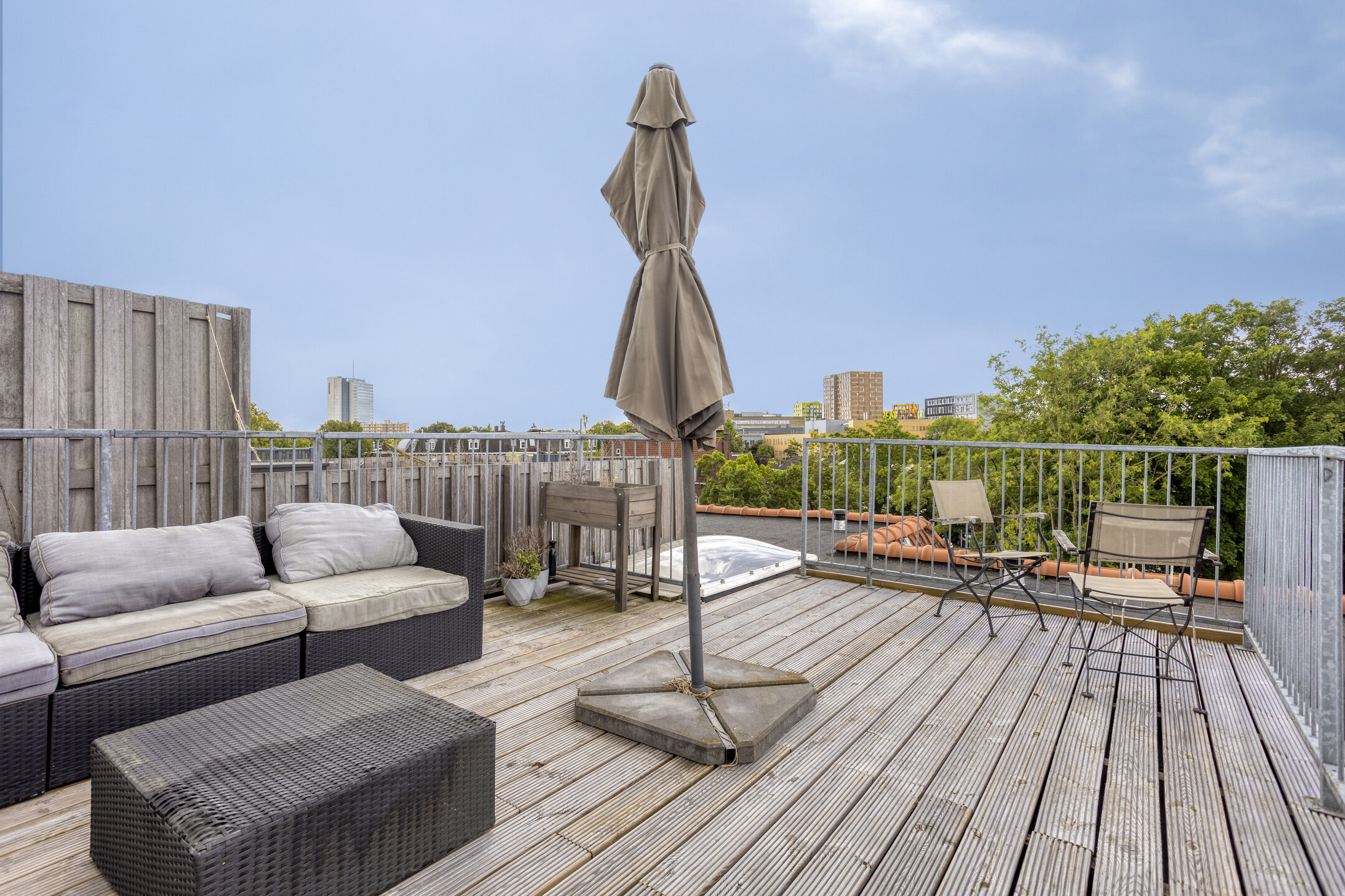 WG101276-21799-243054664