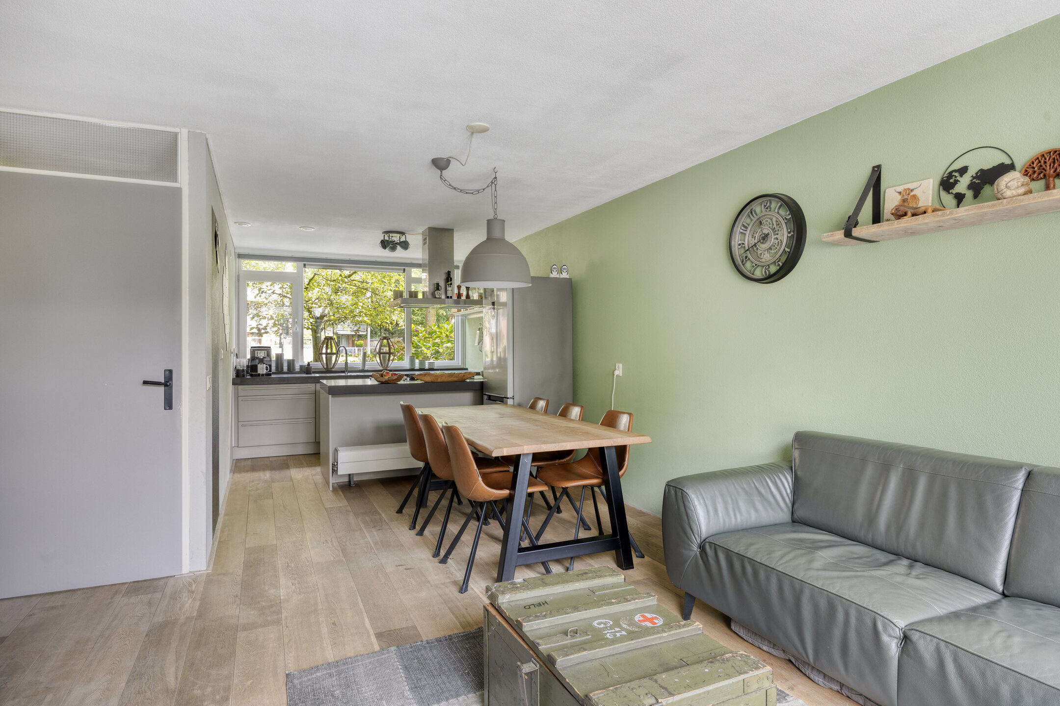 WG101277-21871-245863822