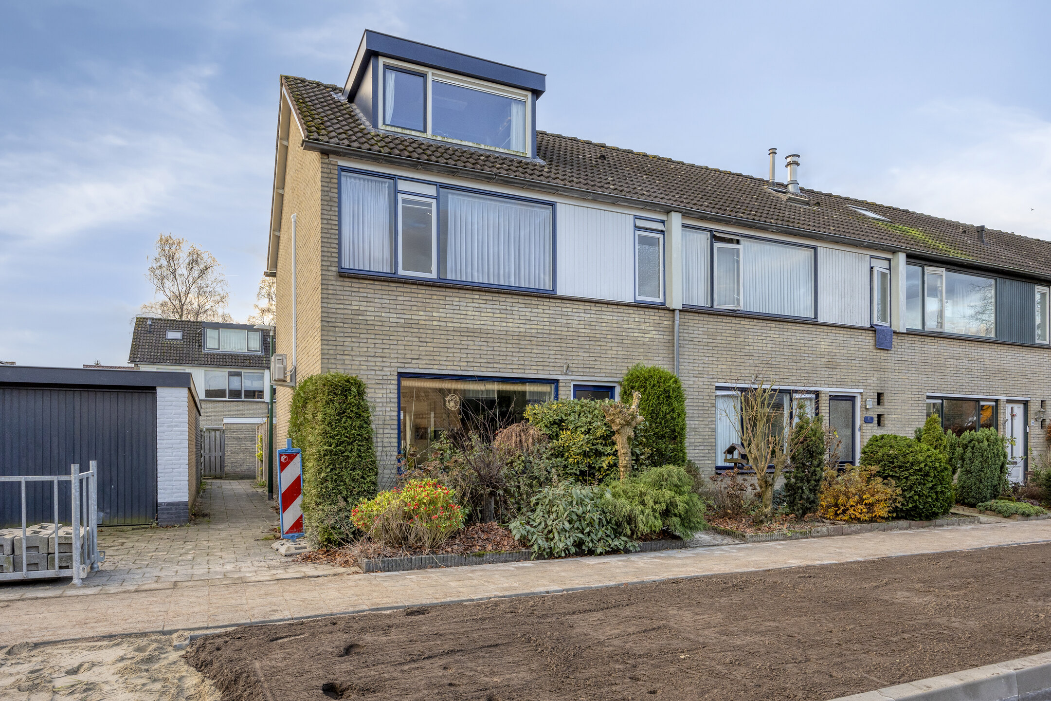 WG101282-22135-258198248