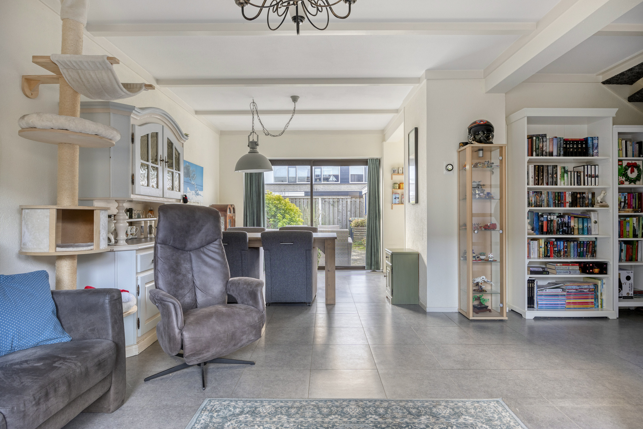 WG101282-22135-258199022