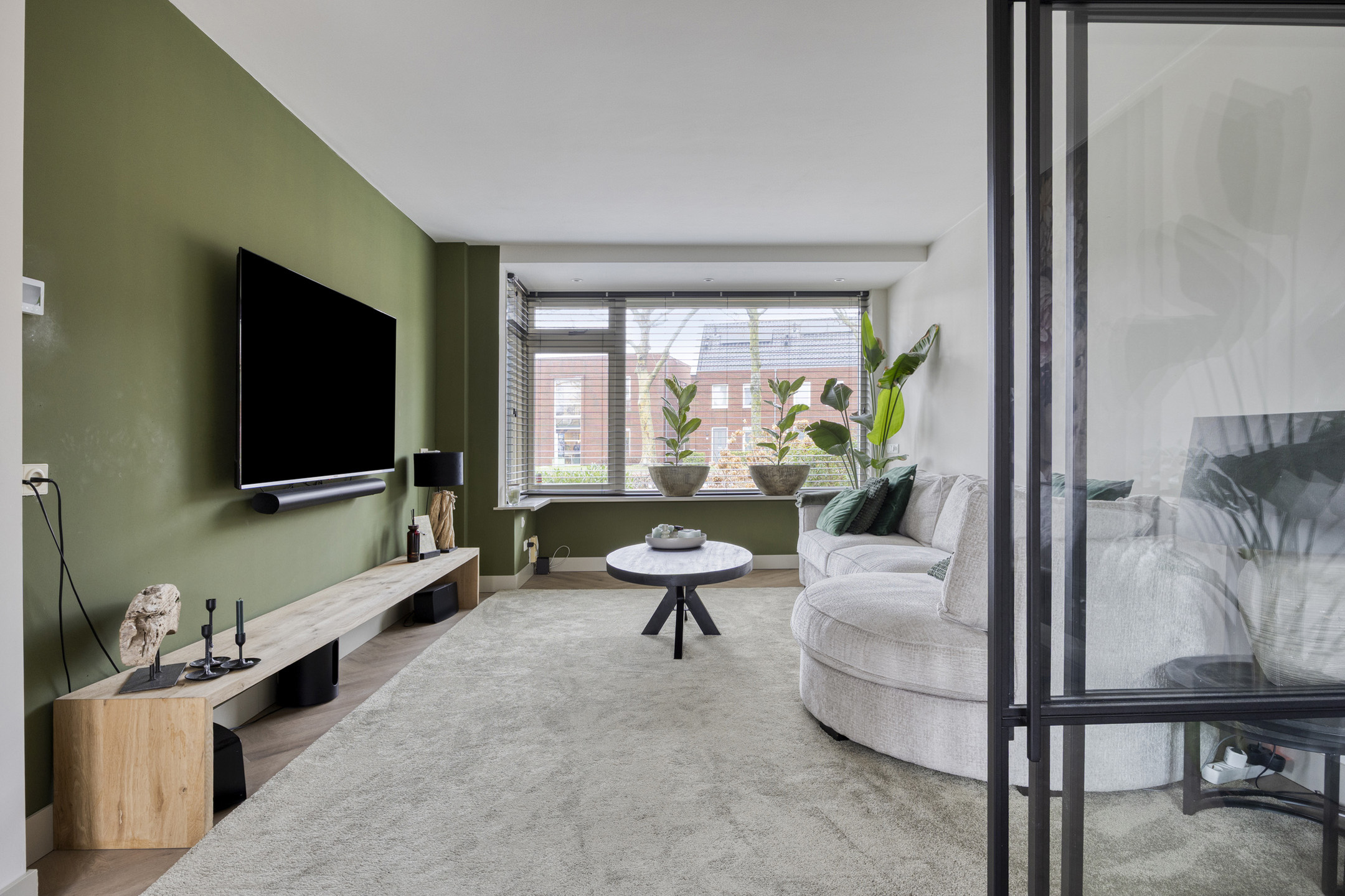 WG101285-22249-260333230